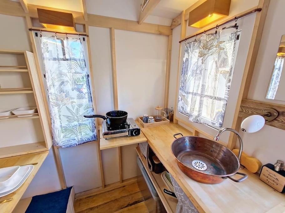 Cosy Tiny Centre-ville De Chalet
